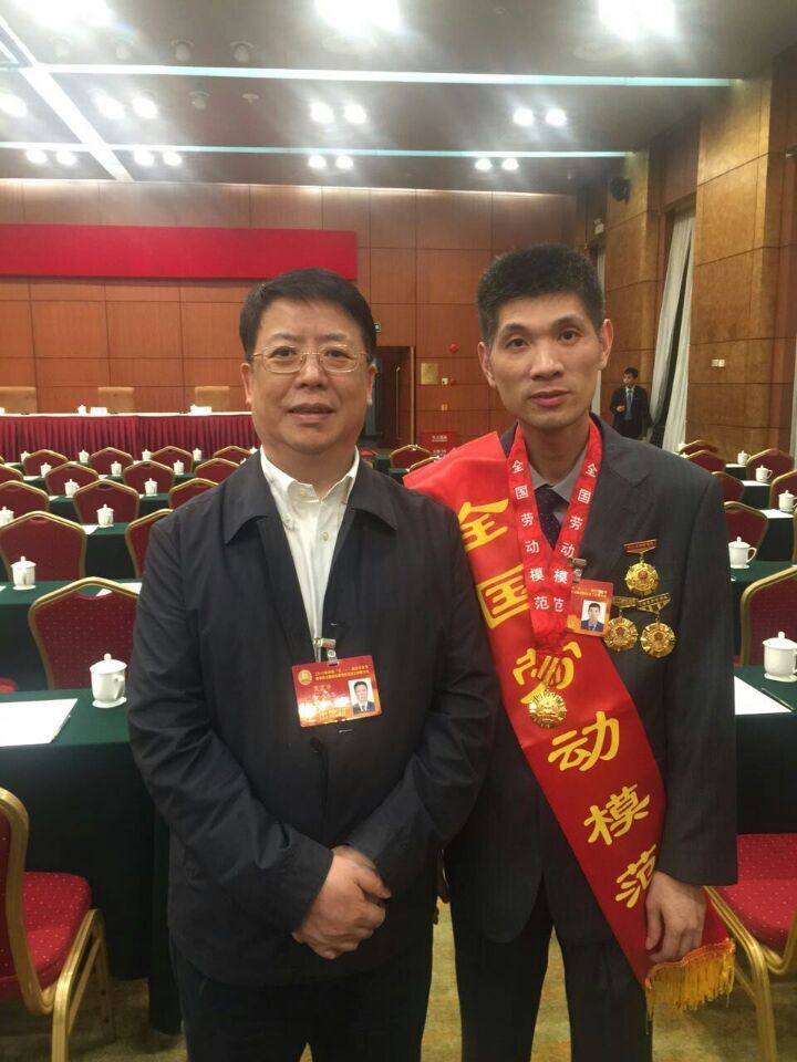 emc易倍·(中国)体育官方网站-EMCSPORTS