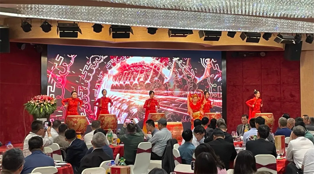 emc易倍·(中国)体育官方网站-EMCSPORTS